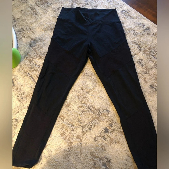ZYIA Pants - Zyia Active Ribbed Pattern Leggings